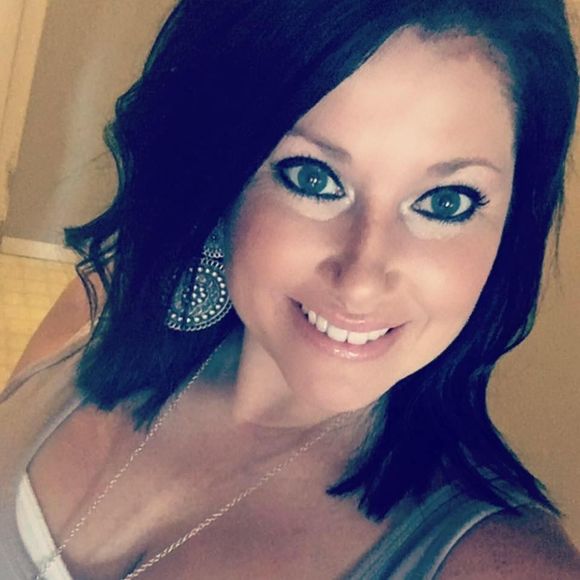 Meet your Posher, Carly