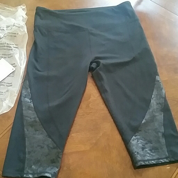 Fabletics Capri