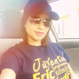 Meet your Posher, Nitza