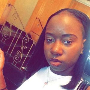 Meet your Posher, Cassie