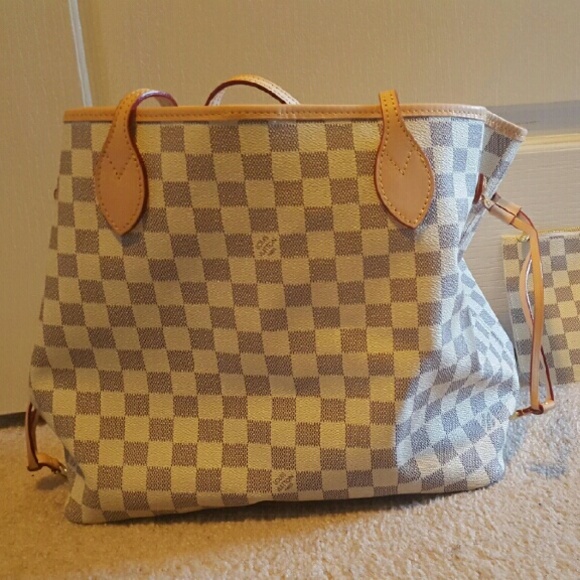 LV bag..Not authentic but beautiful and brand new