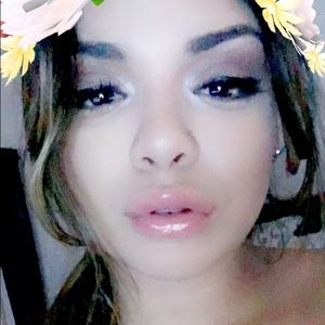 Meet your Posher, Mayra