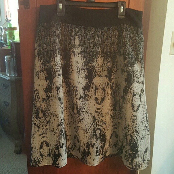 Tribal brand skirt euc - Picture 1 of 4