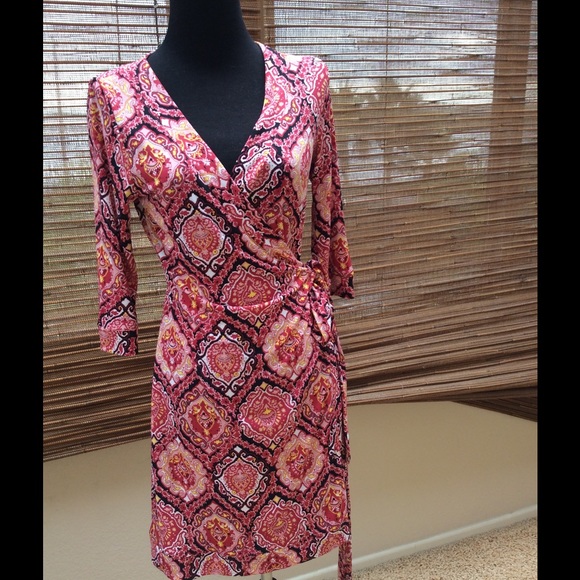 Rubber Ducky colorful wrap dress.🔆