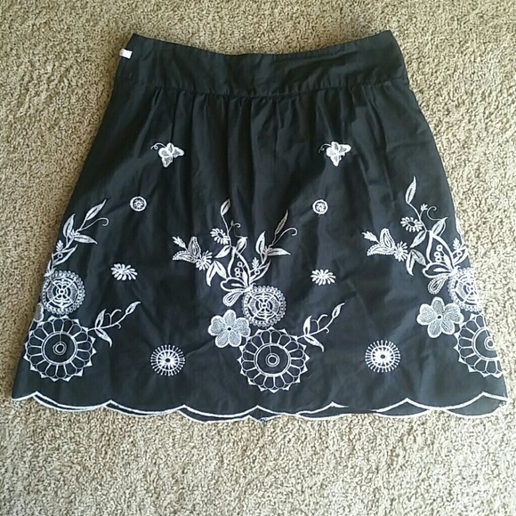 Black and White Embroidered skirt