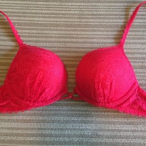 Victoria Secret Bra Miraculous Plunge