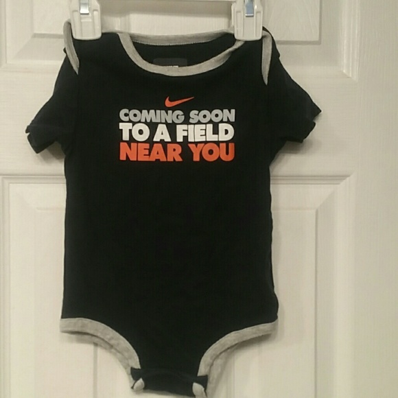 Baby boys Nike top