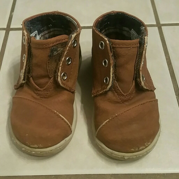SOLD---Toms shoes -toddler