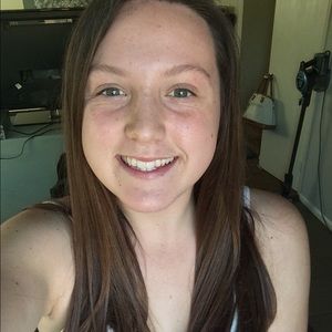 Meet your Posher, Lacey