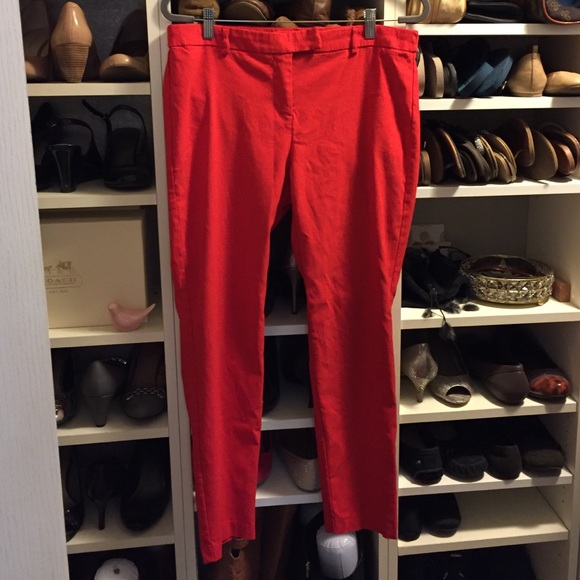 Cute red stretchy dress pant