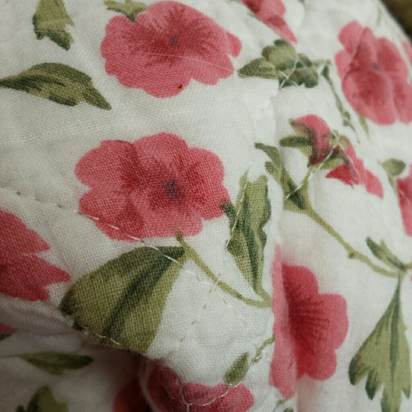 Meet your Posher, Shelly - Picture 1 of 1