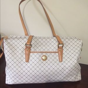Rioni on Poshmark