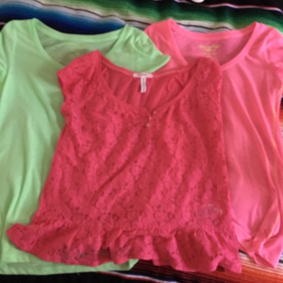 T-Shirt Bundle with Cato beaded shirt & kakis