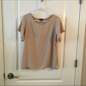 Limited flutter sleeve blouse