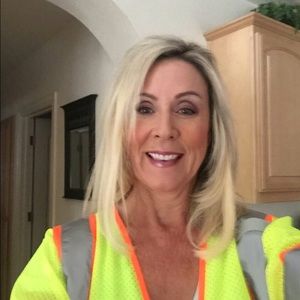 Meet your Posher, Melanie