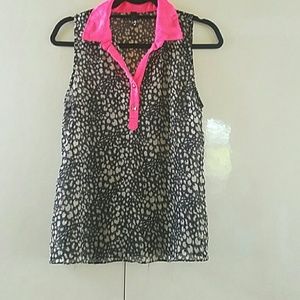 sleeveless contrast collar top