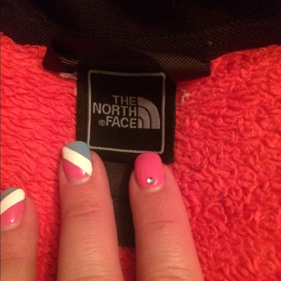 North Face - Picture 3 of 3