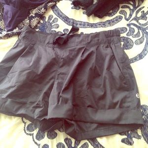Lululemon shorts with pockets