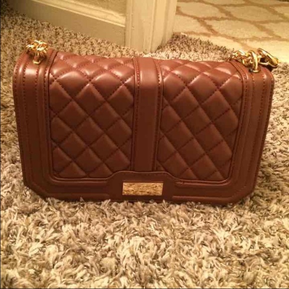 NWT BCBG Mocha Le Boy Quilted Chain CrossBody - Picture 3 of 4