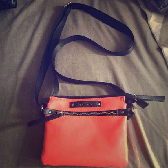 Kenneth Cole Reaction tangerine small shoulder bag