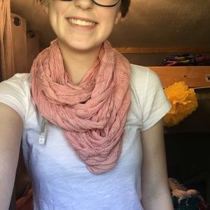 Infinity scarf