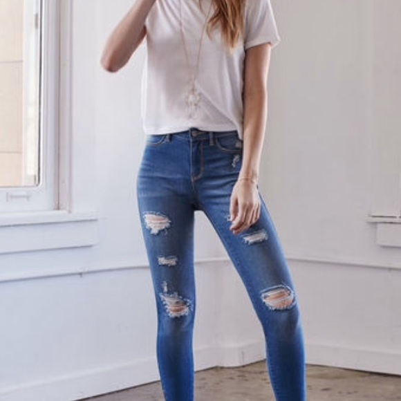 kendall and kylie ripped jeans