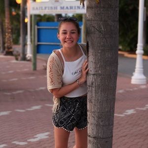 Meet your Posher, Sierra