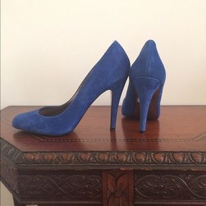 Charles David pumps