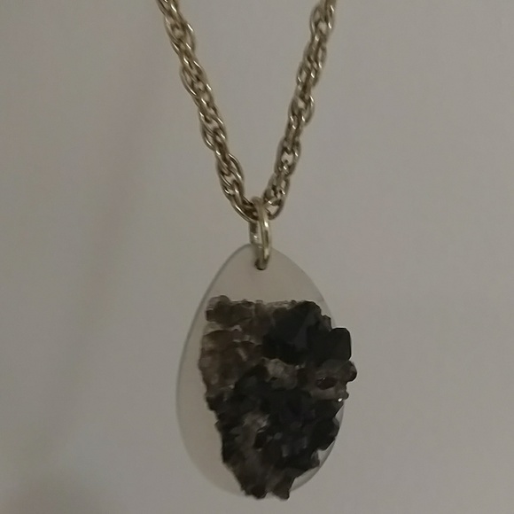 Entangled Earth gray agate w/ smokey quartz geode - Picture 2 of 4