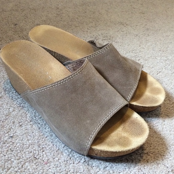 Leather and cork wedges