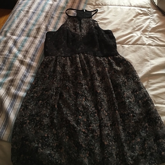 Beautiful dress!