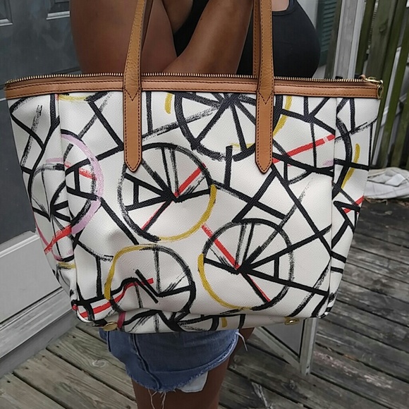 Fossil handbag