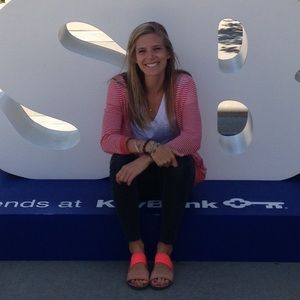 Meet your Posher, Courtney