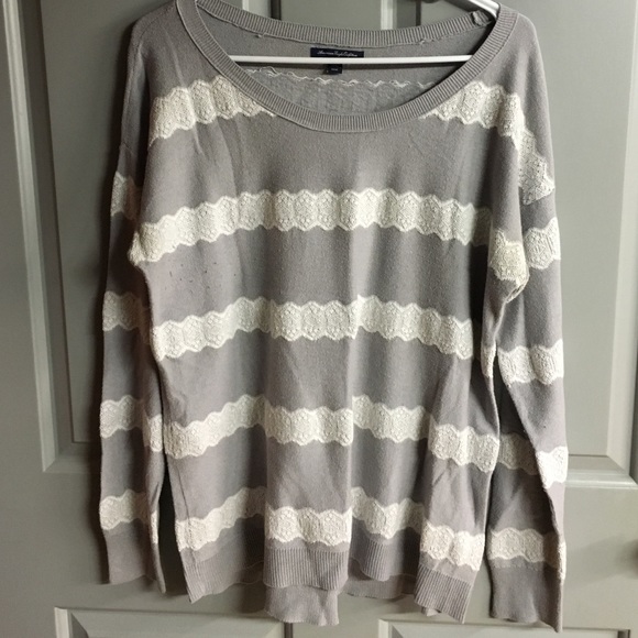 American eagle sweater