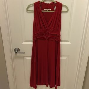 Red sleeveless dress