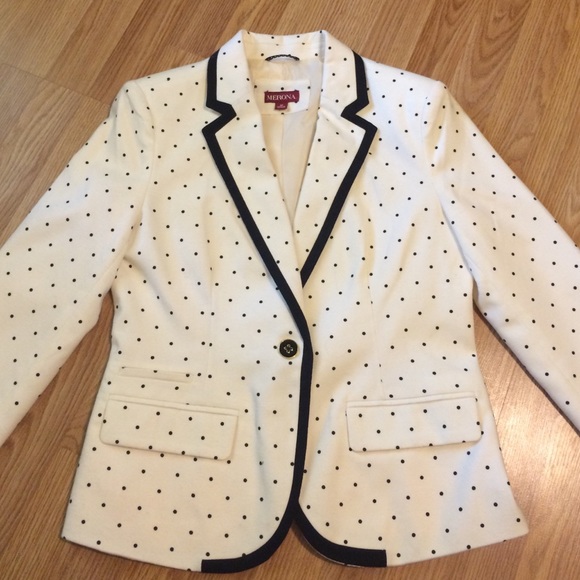 **NWOT Off white blazer with black polka dots**