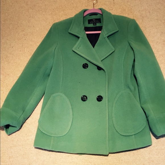 Vintage looking adorable Kelly Green Pea Coat