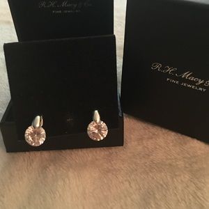 R.H. Macy & Co Earings