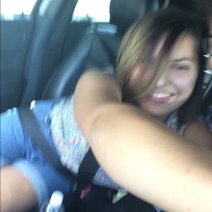 Meet your Posher, Bailey