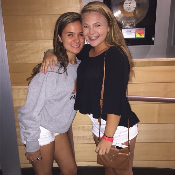 Meet your Posher, Megan