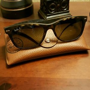 RAY-BAN NEW WAYFARER CLASSIC POLARIZED