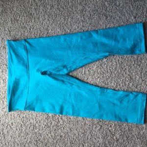 Lululemon capris, teal