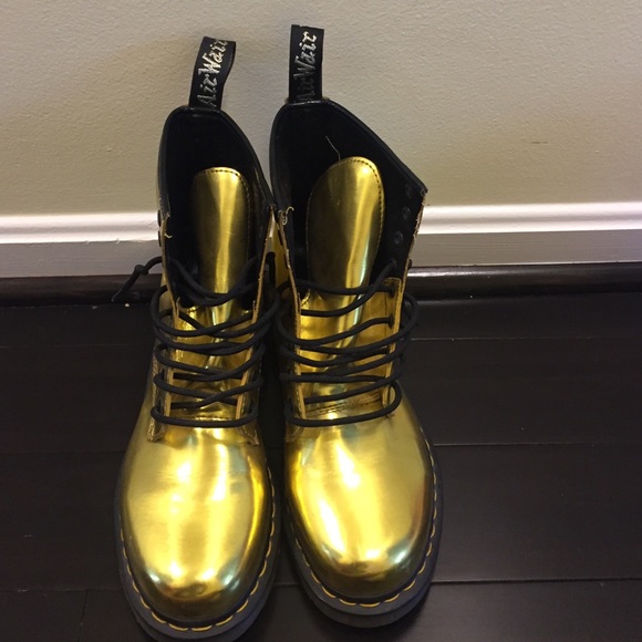 Gold metallic Dr. Martens