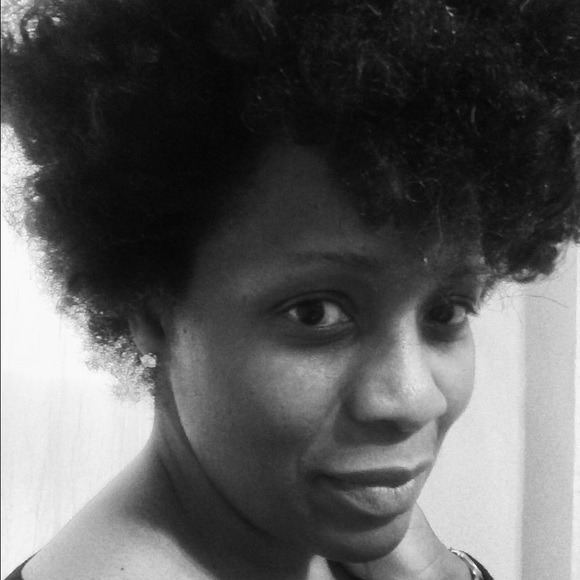 Meet your Posher, Yvette