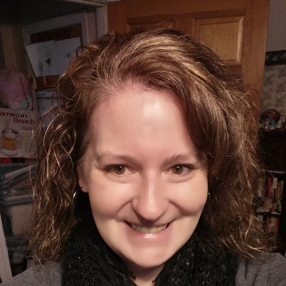 Meet your Posher, Amy - Picture 1 of 1