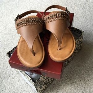 NEW leather sandals with braided detail