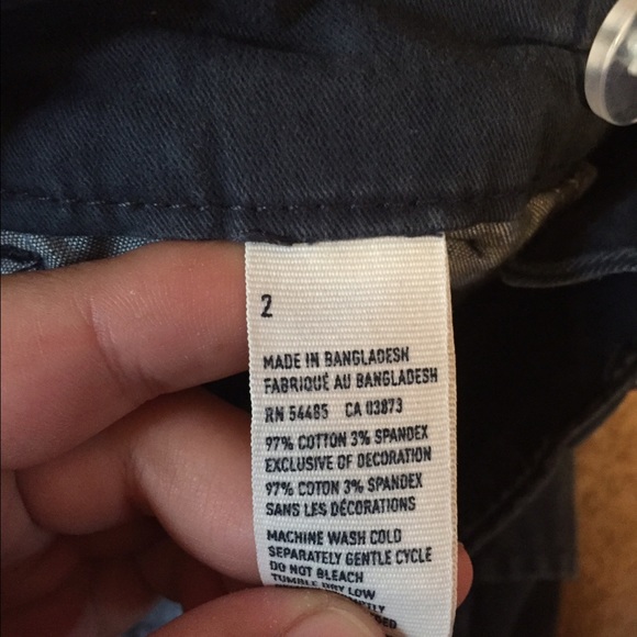 AE Shorts - Picture 4 of 4