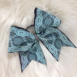 Cheer Bow