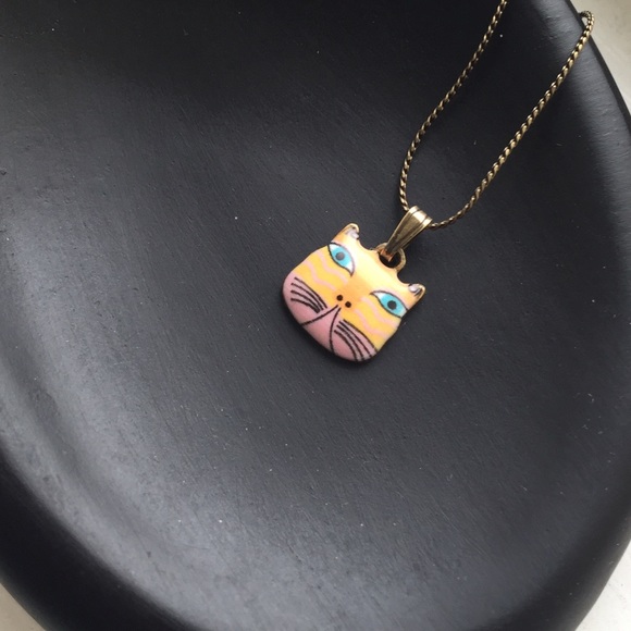 Cute Dainty Cat Pendant Antique Brass NWT Orange - Picture 3 of 4