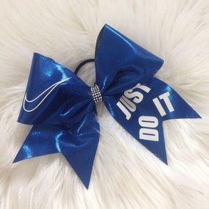 Cheer Bow